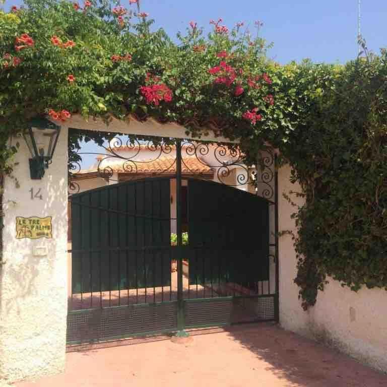 Le tre Palme Villa Fontane Bianche Eksteriør bilde